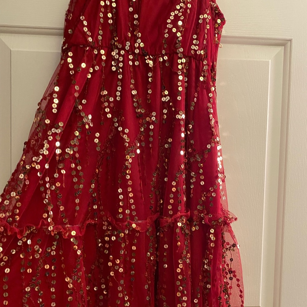 Dress - Picture 7 of 9